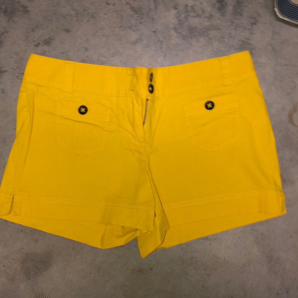New York and company shorts like new